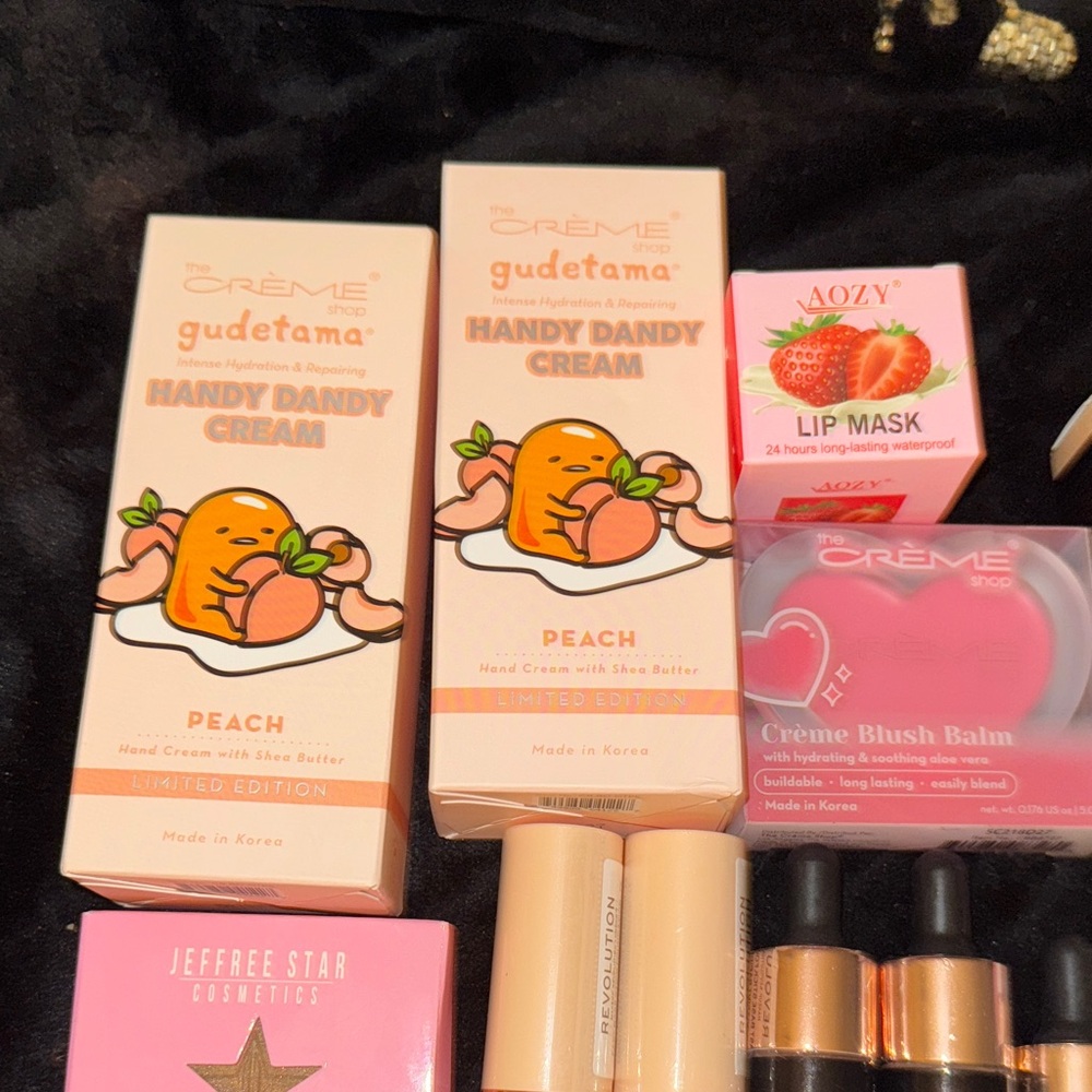 Makeup bundle - Picture 7 of 7